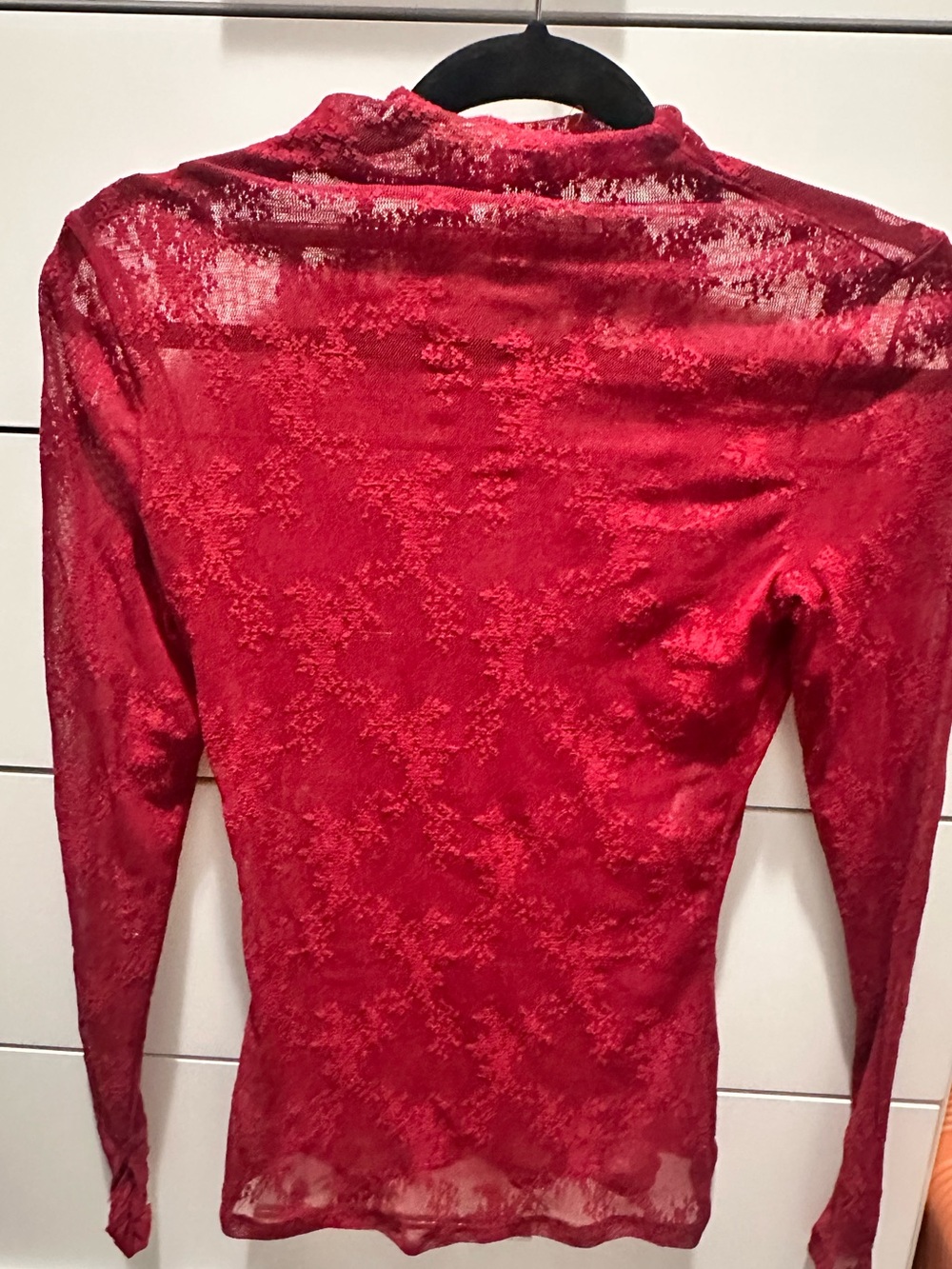 Red Lace Long-Sleeve Women's Top